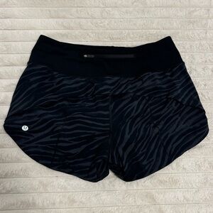 SOLD // Lululemon Speed Up Mid-Rise Short 4"